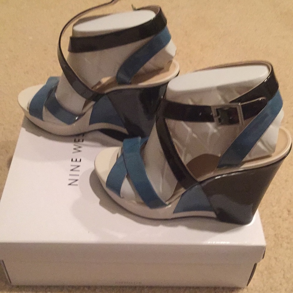 Platform sandals